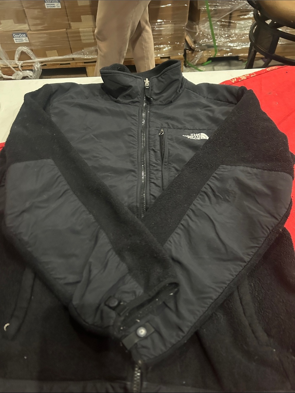 The North Face Men’s Black Lightweight Fleece Jacket